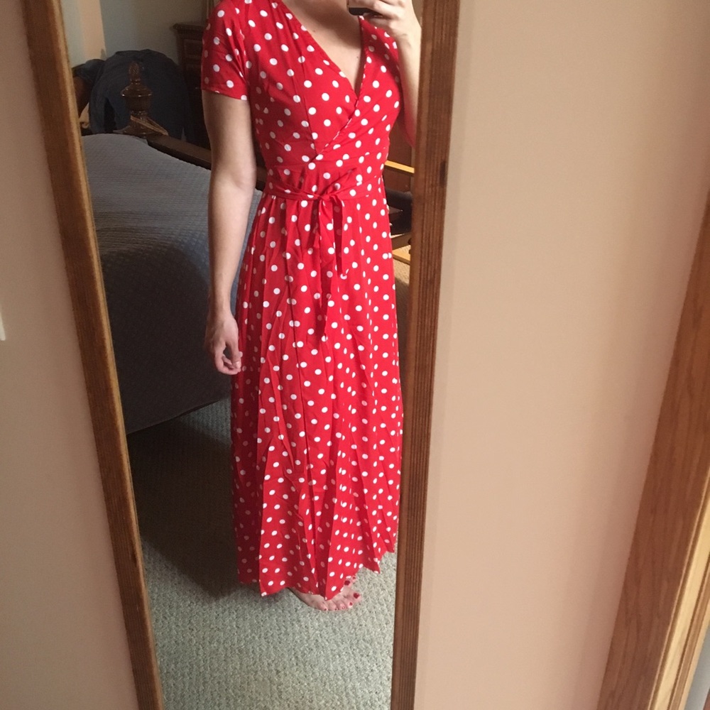MAXI POLKA DOTTED RED DRESS - Picture 5 of 8